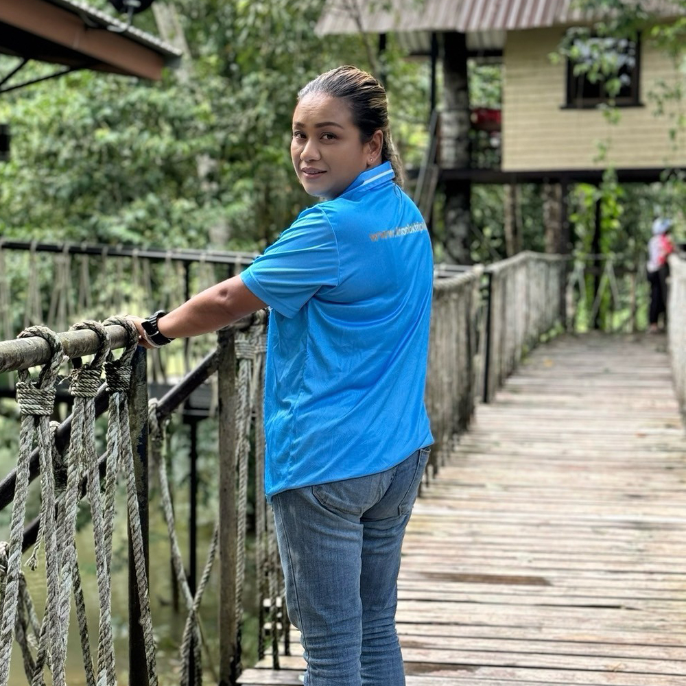 Som, Tourist Guide at Khaolak Triple